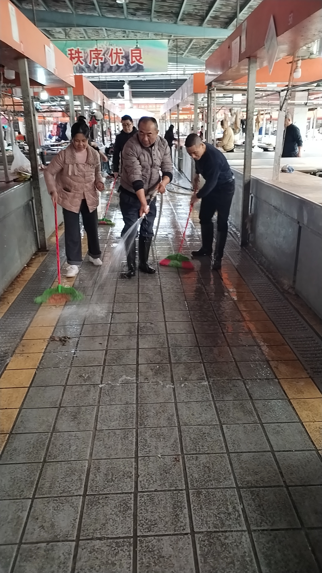 曲溪港美市场1.jpg